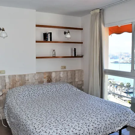 Farola Apartment *