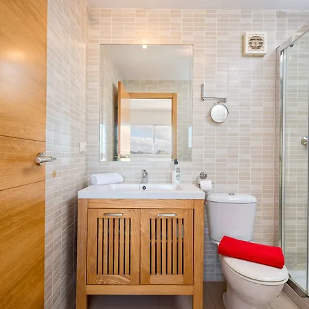 Farola Apartment *